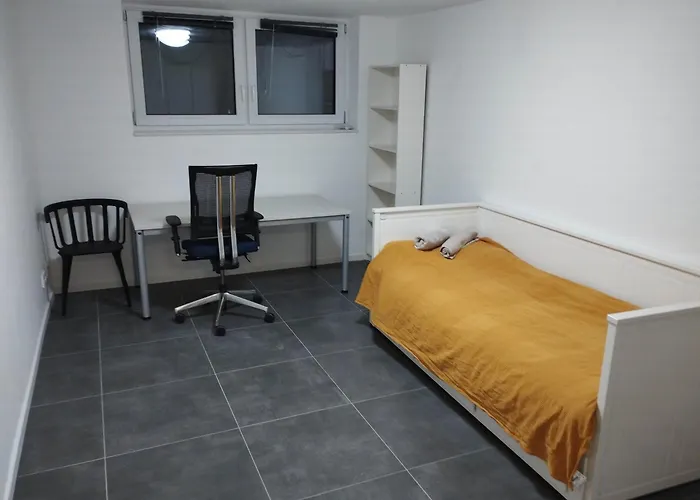 Messewohnung Heimersdorf Im St Apartament *