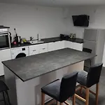 Messewohnung Heimersdorf Im St * Köln