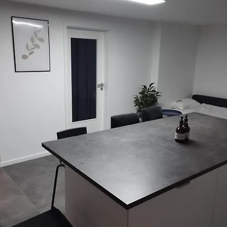 Moeblierte In Privater In Heimersdorf *