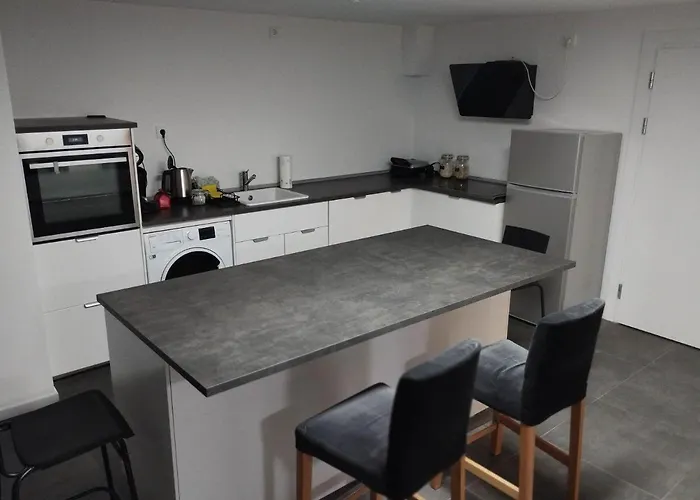 Messewohnung Heimersdorf Im St * קלן