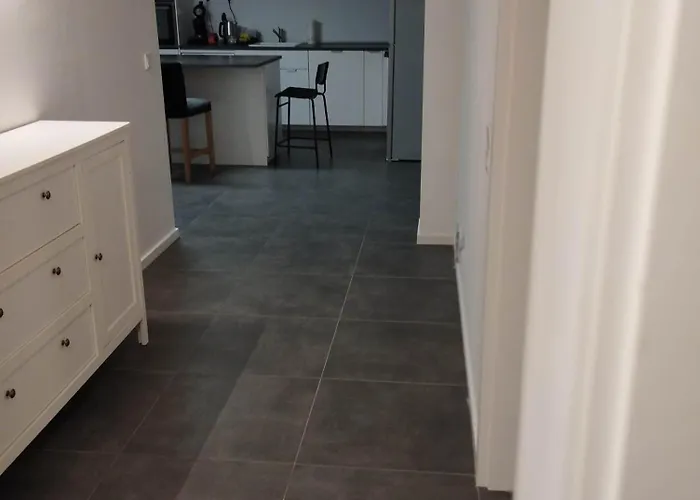 Appartement Messewohnung Heimersdorf Im St Keulen